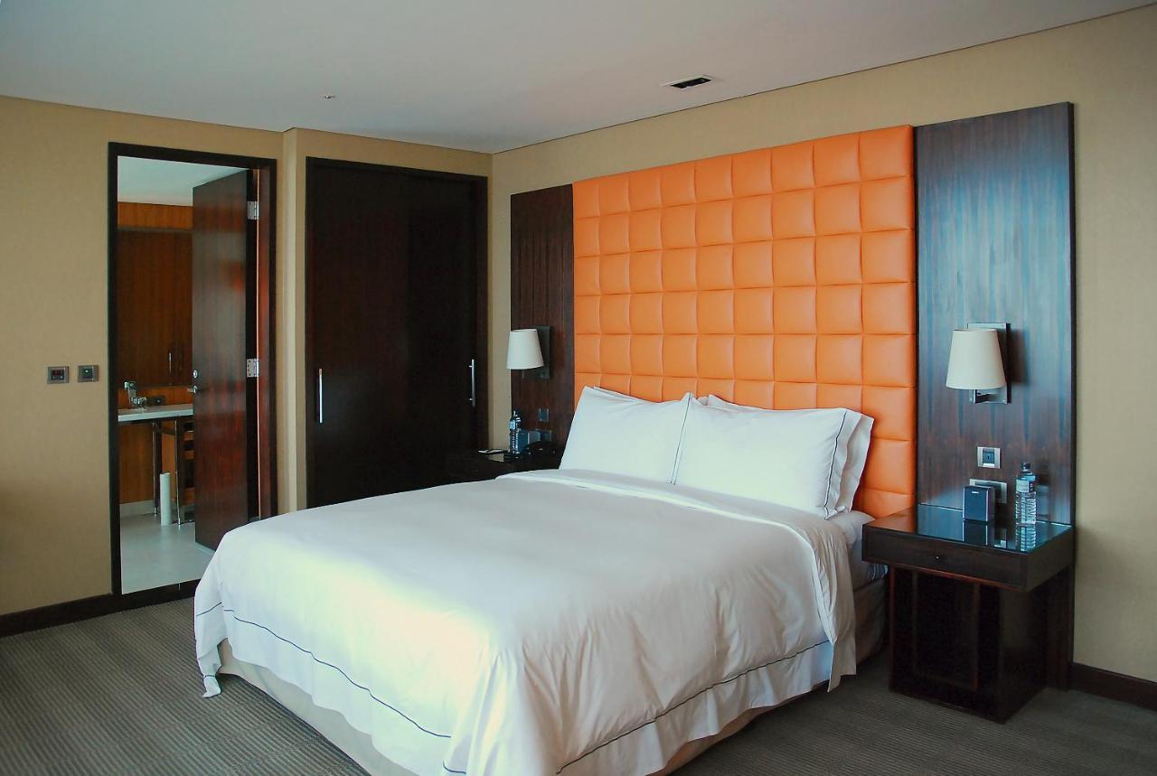 מלון The Landis טאיצ'ונג מראה חיצוני תמונה A bedroom at the Sheraton Addis